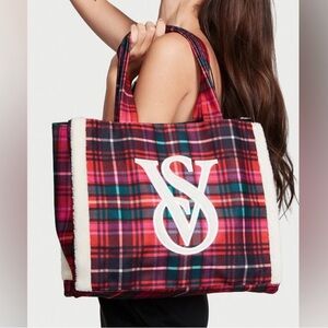 Victoria’s Secret NEW Plaid Large Sized Plaid Tote Bag